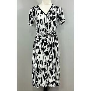 Chico’s Black White Floral Faux Wrap Surplice Neck Short Sleeve Dress Sz 0 US S